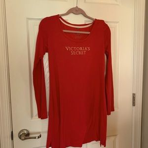 Vintage Victoria’s Secret Angel Sleep Tee Size M.  Red